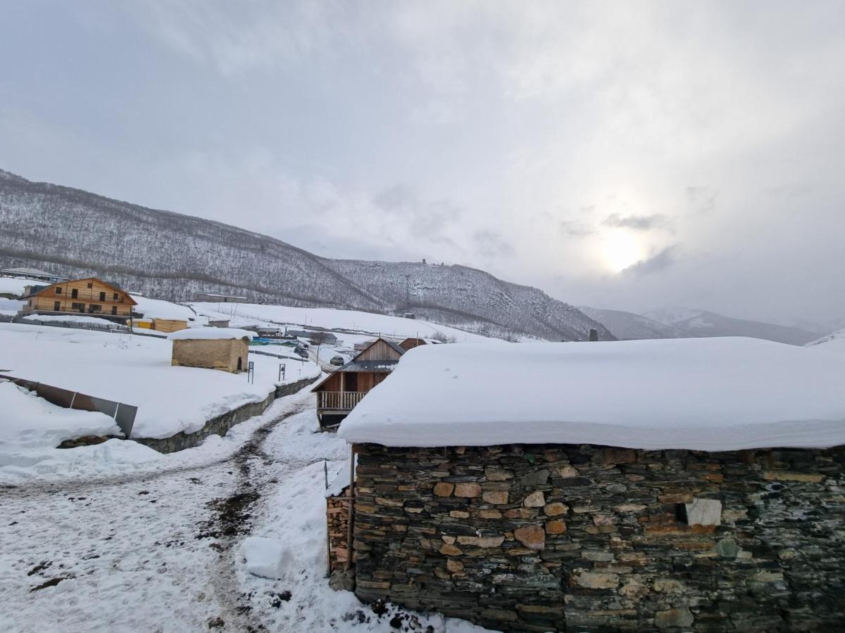 Guest House Buba Ушгули Екстериор снимка