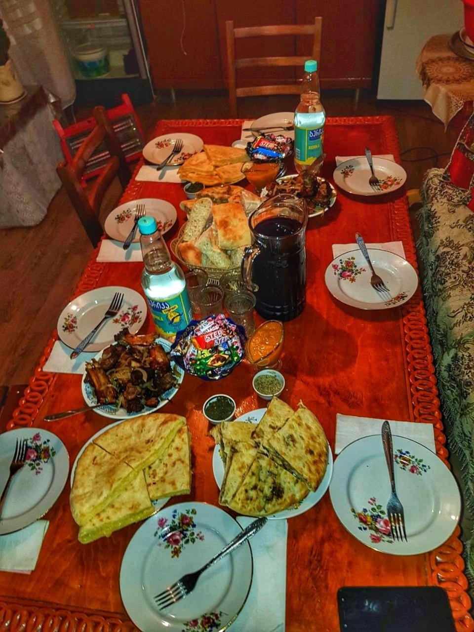 Guest House Buba Ушгули Екстериор снимка